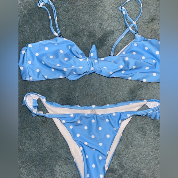 Bathing suit - Picture 2 of 3